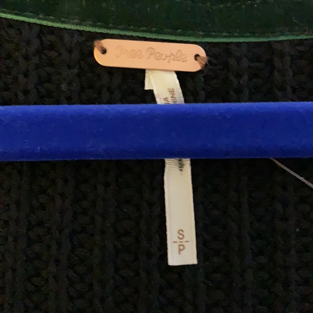 Free People NWOT Damsel Pullover Sweater - Picture 8 of 11